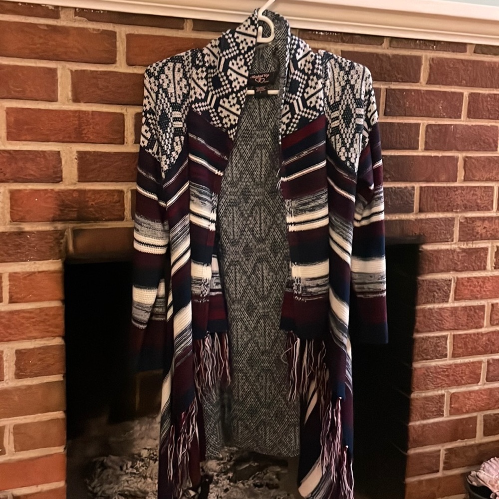 patterned cardigans with a high to low bottom